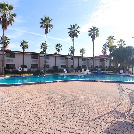 Ramada By Wyndham Davenport Orlando South Hotel Exterior photo