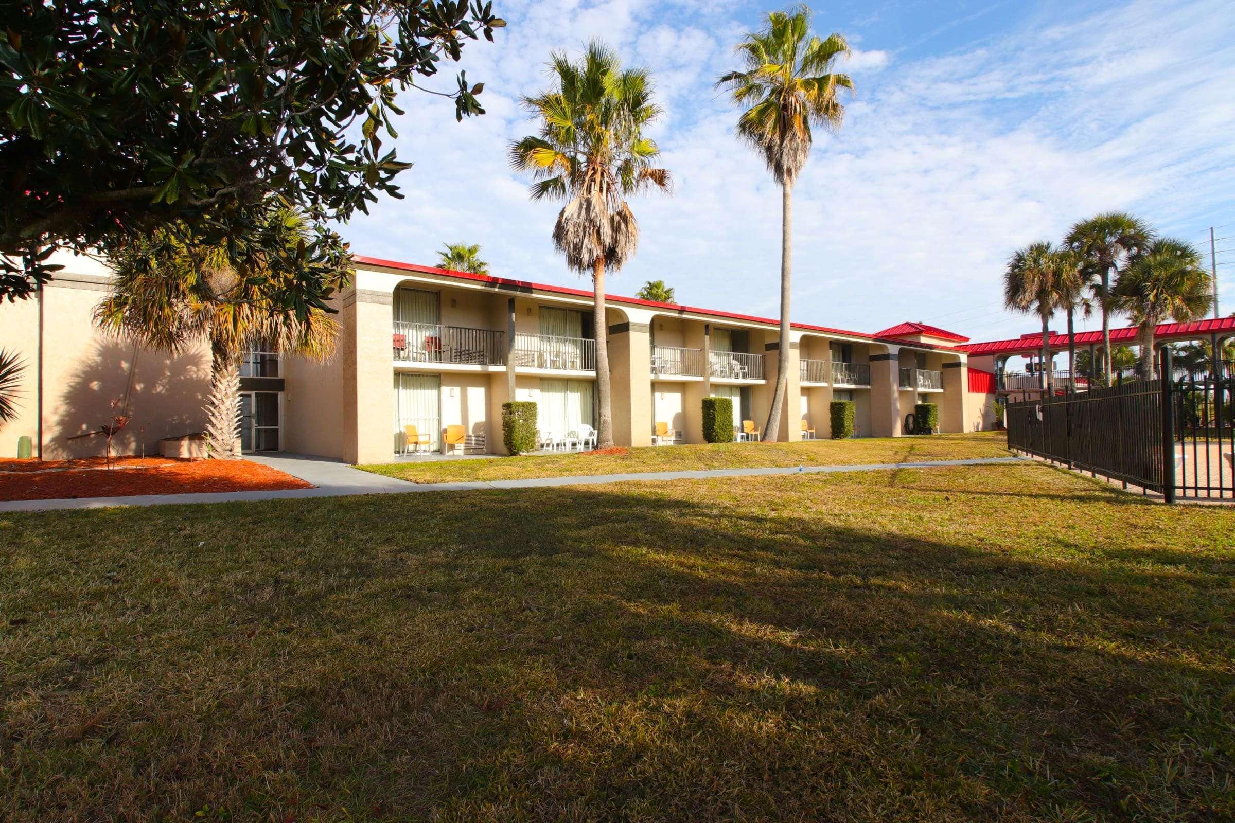 Ramada By Wyndham Davenport Orlando South Hotel Exterior photo